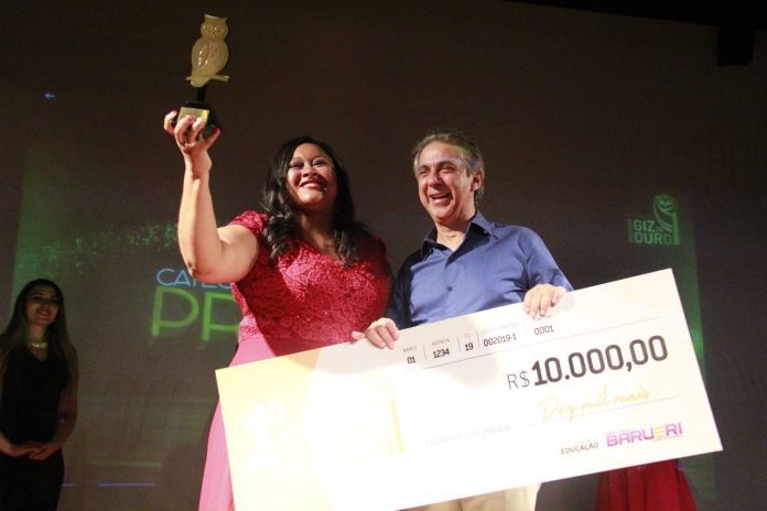 Giz de Ouro premia 20 professores em Barueri