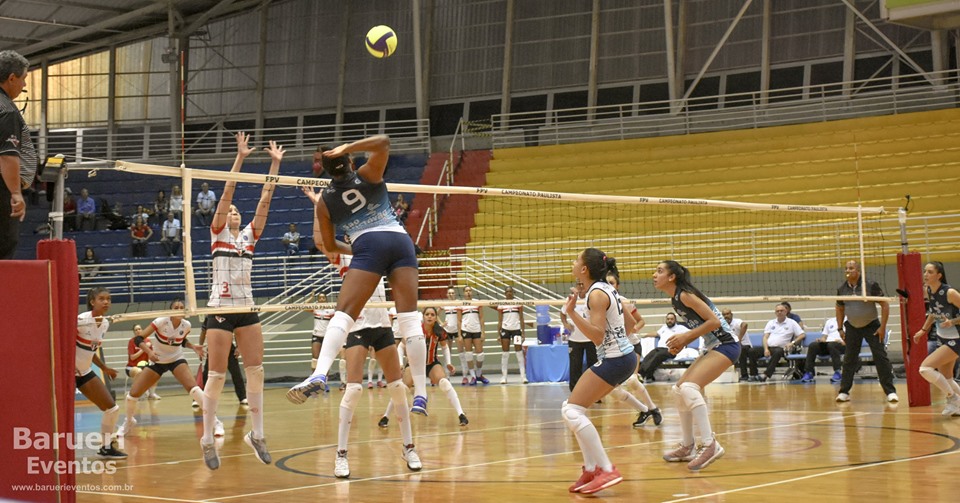 São Paulo F.C/Barueri vence novamente e chega à semifinal do Paulista feminino de vôlei