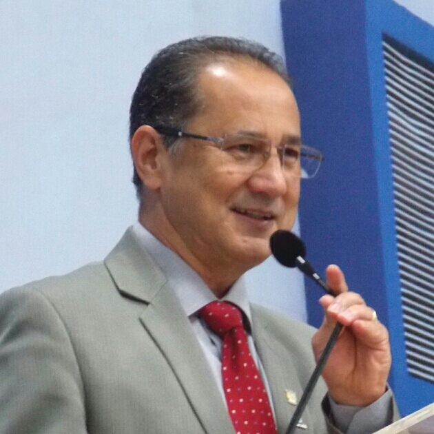 Barueri News: “Decidimos que os vereadores do Democratas não devem utilizar os carros públicos”, declarou o vereador Carlinhos do Açougue